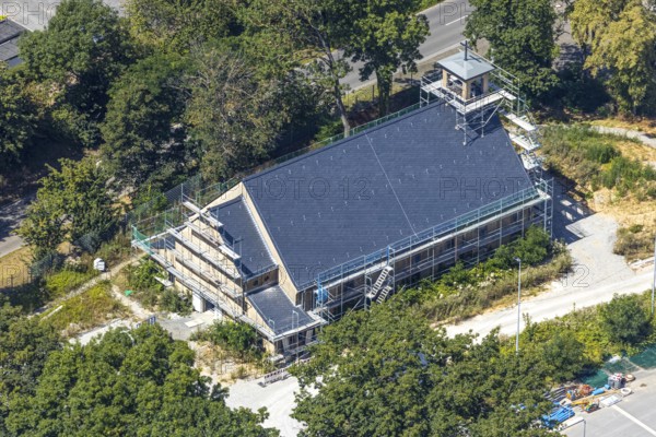 Aerial view, former Kanaal van Wessem barracks, military chapel being restored, Hiddinser Weg, planned refugee camp, Soest, Soester Börde, North Rhine-Westphalia, Germany, DE, Europe, birds-eyes view, aerial view, aerial photography, aerial photography, overview, bird's eye view