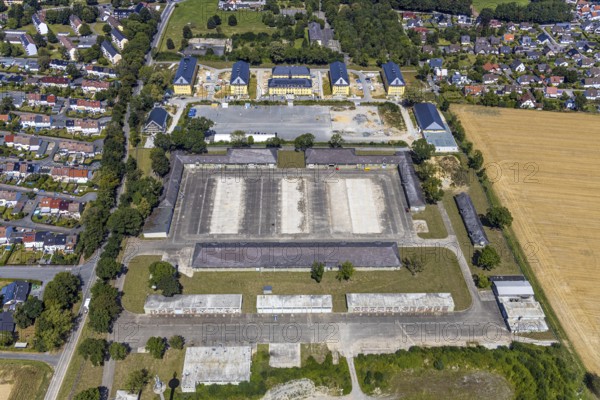 Aerial view, former Kanaal van Wessem barracks, military chapel being restored, Hiddinser Weg, planned refugee camp, Soest, Soester Börde, North Rhine-Westphalia, Germany, DE, Europe, birds-eyes view, aerial view, aerial photography, aerial photography, overview, bird's eye view