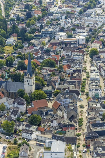 Aerial view, pedestrian zone, city centre, market place, old town hall, catholic church St. Vincenz, Menden, Sauerland, Märkischer Kreis, North Rhine-Westphalia, Germany, place of worship, city, DE, shopping place, shopping street, shopping centre, Europe, religious community, house of worship, local museum, church, parish, church square, denomination, cultural history, aerial view, aerial photography, aerial photography, museum, local view, religion, townscape, city gate, city centre, overview, bird's eye view, birds-eyes view, overview