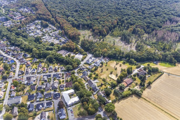 Aerial view, Laureus Garten Apartmenthaus Seniorenheim, construction site new building residential buildings Hermann-Löns-Straße, Menden, Sauerland, Märkischer Kreis, North Rhine-Westphalia, Germany, retirement home, old people's home, Am Stadtwald, construction work, construction area, building site, building plots, construction project, construction site, care and nursing, DE, Europe, property tax, real estate, Laureus Garden, aerial view, aerial photography, aerial photography, new construction, care facility, retirement home, retirement residence, retirement home, retirement centre, overview, bird's-eye view, residential complex, living and living, residential area, residential buildings, residential quality, residential quarter, housing estate, birds-eyes view, overview
