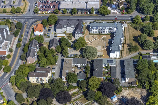 Aerial photo, new building, social housing, Rheinberger Straße, Utfort, Mörs, Ruhr area, North Rhine-Westphalia, Germany, DE, Europe, birds-eyes, view, aerial photography, aerial photography, overview, bird's eye view, living, flat, houses, residential buildings, housing estate, settlement