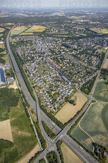 Aerial view, motorway A42, overview Repelen Rheinkamp, Mörs, Ruhr area, North Rhine-Westphalia, Germany, DE, Europe, birds-eyes, view, aerial photography, aerial photography, overview, bird's eye view, transport, traffic, infrastructure, logistics, road traffic