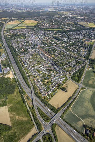 Aerial view, motorway A42, overview Repelen Rheinkamp, Mörs, Ruhr area, North Rhine-Westphalia, Germany, DE, Europe, birds-eyes, view, aerial photography, aerial photography, overview, bird's eye view, transport, traffic, infrastructure, logistics, road traffic