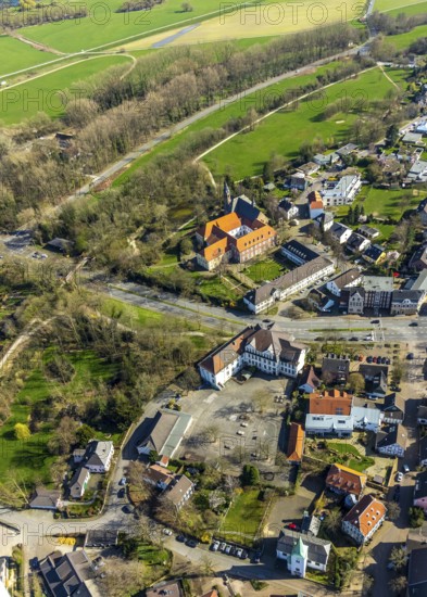 Aerial view, Municipal primary school at Klostermarkt, Village church Protestant parish Broich-Saarn, Community centre Dorfkirsche, Saarn monastery, Catholic parish St. Mariä-Himmelfahrt, federal road B1, Linksruhr, Mülheim an der Ruhr, Ruhr area, North Rhine-Westphalia, Germany, Mülheim, an, der, Ruhr, DE, Europe, birds-eyes, view, aerial photograph, aerial photography, aerial photography, overview, overview, bird's eye view, education, pupils, college, training, school year, homework, class, year group, education, pedagogy, place of worship, religion, faith, worship, trade fair, transport, traffic, infrastructure, logistics, road traffic