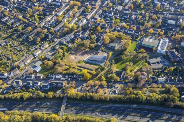 Aerial view, sports field Von-der-Tann-Straße, new sports park Styrum with park of the Feldmann Foundation, construction site new building, Styrum, Mülheim an der Ruhr, Ruhr area, North Rhine-Westphalia, Germany, DE, Europe, aerial view, aerial photography, aerial photography, photovoltaics, photovoltaic system, solar, solar system, solar energy, solar energy, sports, sports facilities, sports park Styrum, sports field, sports facility, overview, bird's-eye view, bird's-eye view, overview