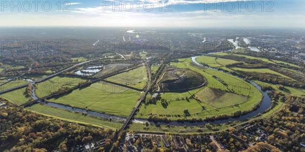Aerial view, Ruhrbogen Fluss Ruhr, city triangle DU - OB - MH, Ruhrtalradweg, landfill with wind turbine, Speldorf - Nordwest, Mülheim an der Ruhr, Ruhr area, North Rhine-Westphalia, Germany, railway tracks, DE, railway bridge, Europe, distant view, slag heap, aerial view, aerial photography, aerial photography, overview, bird's-eye view, birds-eyes view, overview