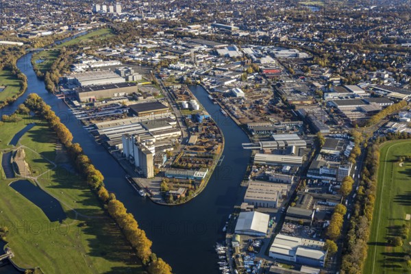 Aerial view, Rhine-Ruhr harbour Mülheim, shipping canal, Am Nordhafen, Rheinstraße, Speldorf, Mülheim an der Ruhr, Ruhr area, North Rhine-Westphalia, Germany, Aspera Brauerei Riese GmbH, DE, Europe, commercial enterprises, commercial area, commercial park, commercial location, commercial use, harbour, harbour area, harbour road, harbour overview, industrial area, industrial building, industrial site, aerial view, aerial photography, aerial photography, Ruhrorter Straße, Siemens Energy, overview, bird's-eye view, birds-eyes view, overview