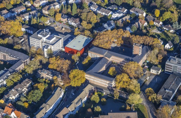 Aerial view, school centre, Städt. Realschule Stadtmitte, Gymnasium Otto-Pankok-Schule, Berufskolleg Stadtmitte, Von-buck-Straße, Altstadt I - Südost, Mülheim an der Ruhr, Ruhr Area, North Rhine-Westphalia, Deutschland, Bildung, Bildungseinrichtung, DE, Europa, Gymnasium, Lehrinstitut, Luftaufnahme, Luftbildfotografie, Luftfotografie, Realschule, Schule, Übersicht, Vogelperspektive, birds-eyes view, overview