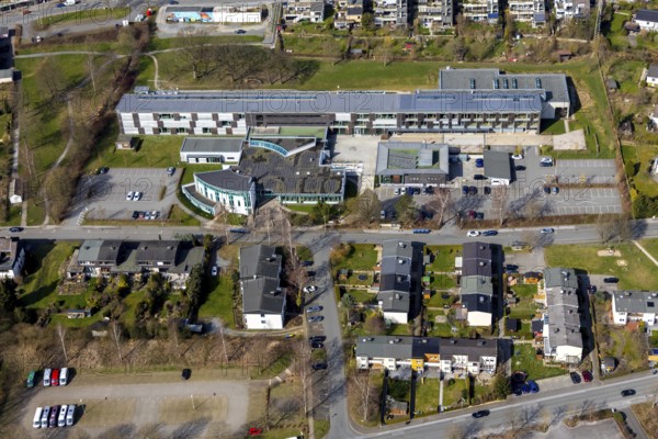 Aerial photo, South Westphalia University of Applied Sciences, Meschede, Sauerland, North Rhine-Westphalia, Germany, education, educational institution, DE, Europe, teaching institute, aerial photography, aerial photography, aerial photography, overview, university, bird's-eye view, birds-eyes view, overview