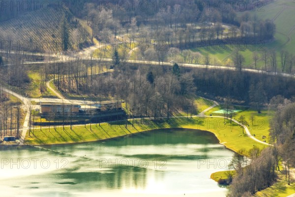 Aerial view, car park and excursion restaurant at the Hennetalsperre, Hennesee, Berghausen, Meschede, Sauerland, North Rhine-Westphalia, Germany, Berghauser Bucht Badestrand, DE, Europe, Hennetalsperre, aerial view, aerial photography, aerial photography, car park H1 at the lake, reservoir, dam, overview, bird's-eye view, forest, forest area, birds-eyes view, overview