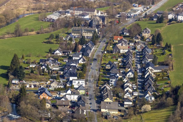 Aerial view, district Heinrichsthal, Meschede, Sauerland, North Rhine-Westphalia, Germany, DE, Europe, commercial buildings, commercial enterprises, commercial area, commercial area, commercial location, commercial use, property tax, HST Systemtechnik, Heinrichsthaler Straße, real estate, aerial view, aerial photography, aerial photography, terraced houses, overview, bird's-eye view, residential area, living and life, residential area, residential buildings, housing estate, birds-eyes view, overview