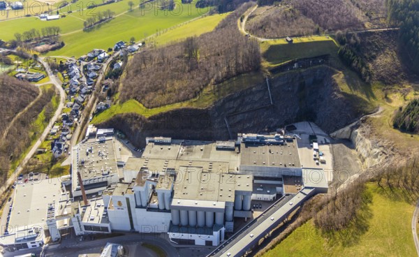 Aerial photo, Brewery C.& A. VELTINS GmbH & Co. KG, Grevenstein, Meschede, Sauerland, North Rhine-Westphalia, Germany, An der Streue, brewery, DE, Europe, beverage producer, aerial view, aerial photography, aerial photography, overview, Veltins, bird's eye view, birds-eyes view, overview