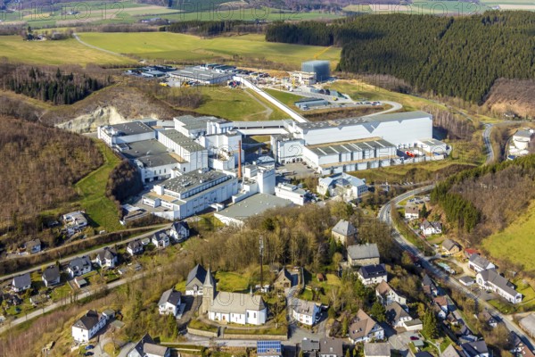 Aerial view, Brewery C.& A. VELTINS GmbH & Co. KG, new construction high-bay warehouse, Grevenstein, Meschede, Sauerland, North Rhine-Westphalia, Germany, An der Streue, construction work, construction site, construction crane, construction measure, construction project, construction site, brewery, DE, Europe, beverage manufacturer, capacity requirements, aerial view, aerial photography, aerial photography, new construction, overview, Veltins, bird's eye view, birds-eyes view, overview