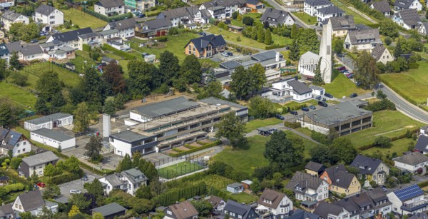 Aerial view, former Johannes church becomes holiday flat, Evang. Johannes kindergarten, Mariengrundschule, Meschede, Sauerland, Hochsauerlandkreis, North Rhine-Westphalia, Germany, place of worship, education, educational institution, DE, Europe, place of worship, primary school, property tax, real estate, church, teaching institute, aerial view, aerial photography, aerial photography, school, overview, bird's-eye view, Von-Westphalen-Straße, residential complex, living and living, residential area, birds-eyes view, overview
