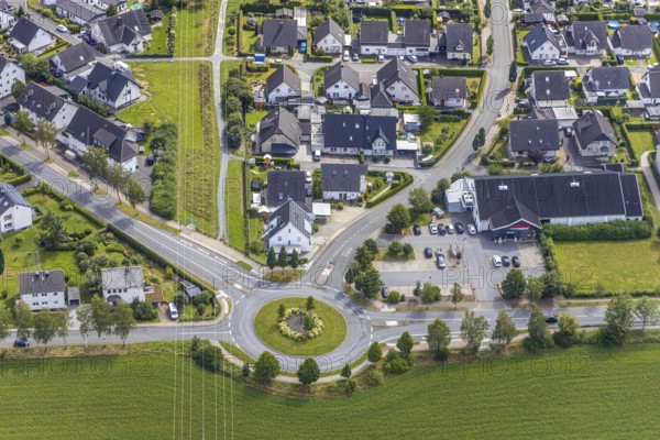 Aerial view, roundabout, Meschede, Sauerland, Hochsauerlandkreis, North Rhine-Westphalia, Germany, Breslauer Straße, DE, Europe, Galileaer Weg, Hückeler Höhe, Im Schlahbruch, aerial photograph, aerial photography, aerial photography, car, road traffic, overview, traffic volume, bird's eye view, birds-eyes view, overview