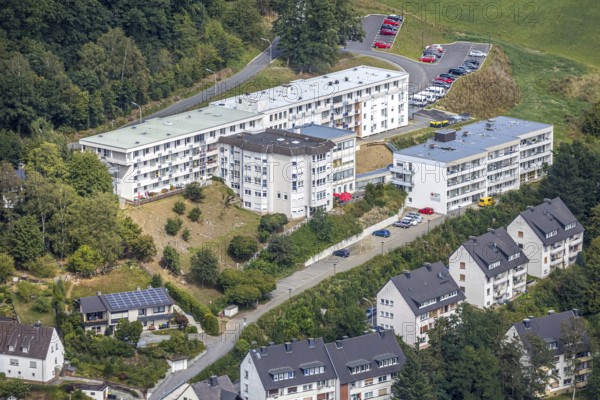 Aerial view, DRK Seniorenzentrum Bernhard-Salzmann-Haus, Meschede, Sauerland, Hochsauerlandkreis, North Rhine-Westphalia, Germany, retirement home, old people's home, care and nursing, DE, Europe, Hünenburgstraße, aerial view, aerial photography, aerial photography, care facility, retirement home, senior citizens' residence, senior citizens' home, senior citizens' centre, overview, bird's eye view, birds-eyes view, overview