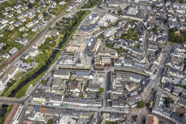 Aerial photo, new construction, extension of Meschede town hall, Winziger Platz, Fritz-Honsel-Straße, shopping centre, Ruhr river, Meschede, Sauerland, Hochsauerlandkreis, North Rhine-Westphalia, Germany, construction project, fire fighters, fire protection, fire watch, DE, shopping markets, shopping square, shopping street, Europe, fire station, fire brigade, volunteer fire brigade, capacity requirement, aerial view, aerial photography, aerial photography, local supply centre, new building, renovation, rescue station, refurbishment, overview, bird's-eye view, overview