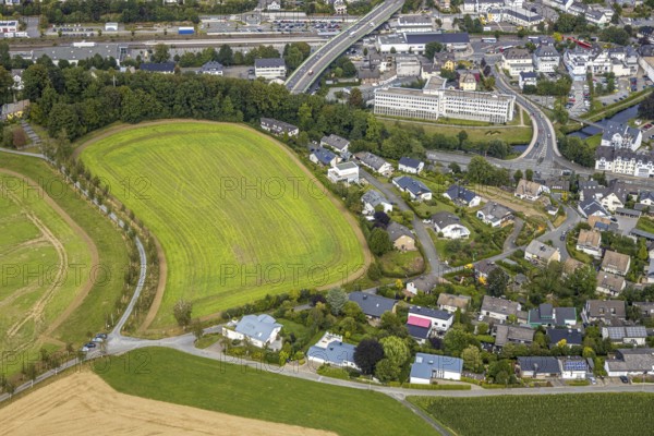 Aerial view, possible building area, meadows and fields, Berghauser Weg, Ritter-Freseken-Straße, Meschede employment agency, Lindenhof retirement centre, Ruhr river, Meschede, Sauerland, Hochsauerlandkreis, North Rhine-Westphalia, Germany, row of trees, DE, Europe, Klausenkapelle, aerial view, aerial photography, aerial photography, overview, bird's-eye view, bird's-eye view, overview