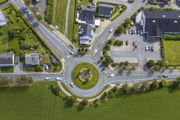 Aerial view, roundabout, Im Schlahbruch, Meschede, Sauerland, Hochsauerlandkreis, North Rhine-Westphalia, Germany, Breslauer Straße, DE, Europe, shapes and colours, Galilee Way, Hückeler Höhe, aerial view, aerial photography, aerial photography, car, road traffic, overview, traffic volume, bird's-eye view, overview