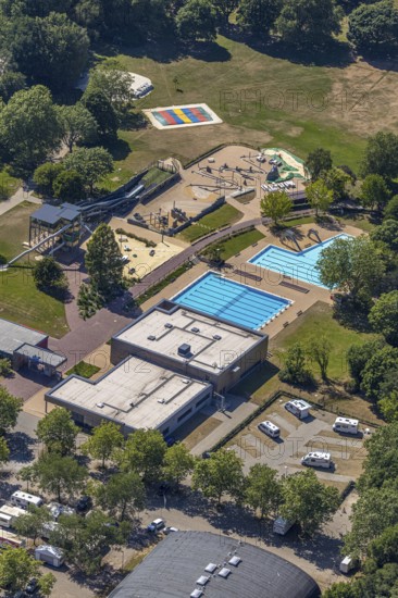 Aerial photo, ENNI Solimare swimming pool, Vinn, Mörs, Ruhr area, North Rhine-Westphalia, Germany, DE, Europe, birds-eyes, view, aerial photography, aerial photography, overview, overview, bird's eye view, leisure, swimming, sports, fitness, water, swimming pool, bathing, recreation