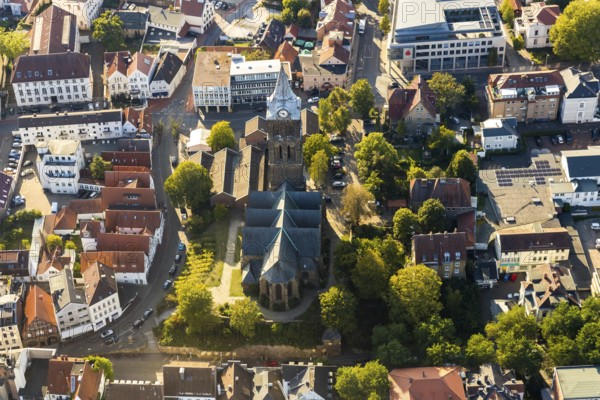 Aerial view, Ev.-Luth. St.-Marien-Kirche, old town, city centre, Minden, Ostwestfalen-Lippe, OWL, North Rhine-Westphalia, Germany, place of worship, DE, Europe, religious community, place of worship, holy site, church, church community, denomination, aerial view, aerial photography, aerial photography, Marienkirchplatz, OWL-Buch, OWL-Buch, East Westphalia, religion, religious site, overview, bird's-eye view, birds-eyes view, overview