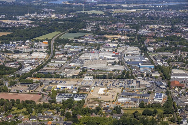 Aerial photo, industrial estate Hülsdonk, Berufskolleg Mörs, Mörs, Ruhr area, North Rhine-Westphalia, Germany, DE, Europe, birds-eyes, view, aerial photograph, aerial photography, aerial photography, overview, overview, bird's eye view, vocational school, training, profession, apprenticeship, technical school, industry, trade, economy, commercial enterprise, production, trade
