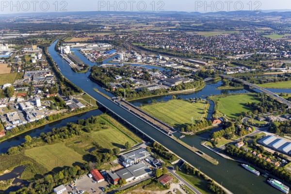Aerial view, waterway junction Minden, river Weser, Mittellandkanal, Nordstadt, Minden, Ostwestfalen-Lippe, OWL, North Rhine-Westphalia, Germany, bridge, DE, Europe, distant view, aerial view, aerial photography, aerial photography, OWL book, OWL book, East Westphalia, trough bridge, overview, bird's-eye view, water bridge, birds-eyes view, overview