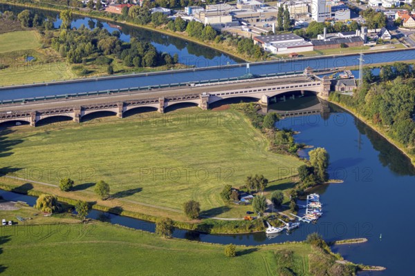 Aerial view, waterway junction Minden, river Weser, Mittellandkanal, Nordstadt, Minden, Ostwestfalen-Lippe, OWL, North Rhine-Westphalia, Germany, bridge, DE, Europe, distant view, aerial view, aerial photography, aerial photography, OWL book, OWL book, East Westphalia, trough bridge, overview, bird's-eye view, water bridge, birds-eyes view, overview
