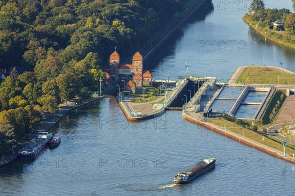 Aerial view, waterway junction Minden, Weserschleuse Minden, Nordstadt, Minden, Ostwestfalen-Lippe, OWL, North Rhine-Westphalia, Germany, DE, Europe, aerial view, aerial photography, aerial photography, OWL book, OWLBuch, Ostwestfalen, overview, bird's-eye view, birds-eyes view, overview