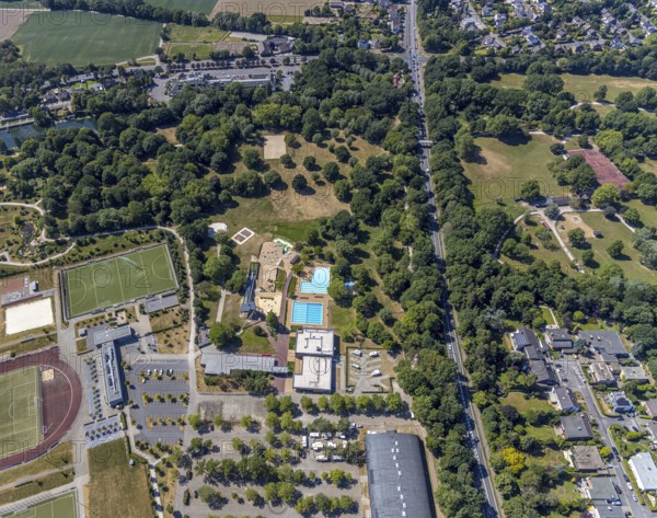 Aerial photo, ENNI Solimare swimming pool, Vinn, Mörs, Ruhr area, North Rhine-Westphalia, Germany, DE, Europe, birds-eyes, view, aerial photography, aerial photography, overview, overview, bird's eye view, leisure, swimming, sports, fitness, water, swimming pool, bathing, recreation
