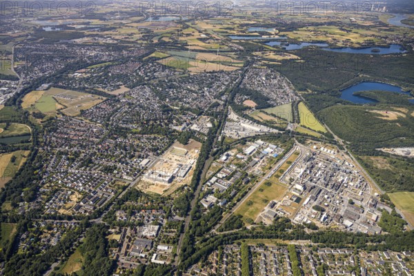 Aerial view, Rheinpreussen slagheap, forest lake, overview Utfort, Rheinberger Straße, Mörs, Ruhr area, North Rhine-Westphalia, Germany, DE, Europe, birds-eyes, view, aerial photography, aerial photography, overview, bird's eye view, mining, overburden, coal, colliery, water, leisure, swimming, boats, shipping, ships, recreation