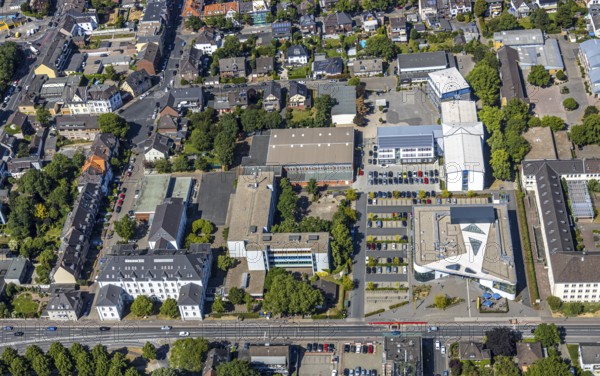 Aerial photograph, Mörs town archive, Mörs library, Gymnasium Adolfinum, Wilhelm-Schroeder-Straße, Mörs, Ruhr area, North Rhine-Westphalia, Germany, DE, Europe, birds-eyes, view, aerial photograph, aerial photography, aerial photography, overview, overview, bird's eye view, archive, history, town history, books, media, reading, audio books, information, fiction, knowledge, culture, education, pupils, college, training, school year, homework, class, year group, education, pedagogy