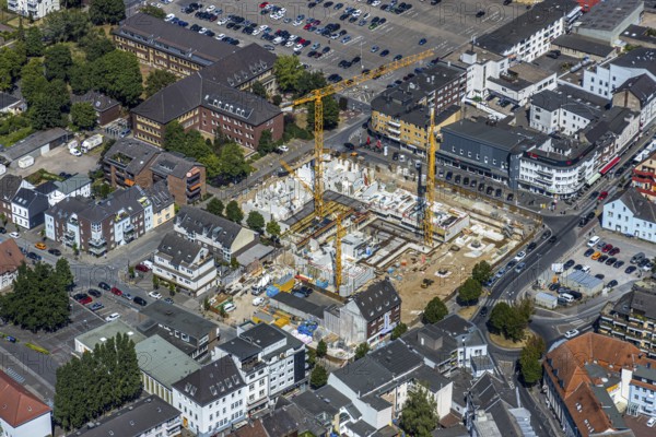 Aerial view, Horten C&A wasteland, new construction of 139 rental flats, Mörs, Ruhr area, North Rhine-Westphalia, Germany, DE, Europe, birds-eyes, view, aerial photography, aerial photography, overview, overview, bird's eye view, living, flat, houses, residential buildings, housing estate, settlement