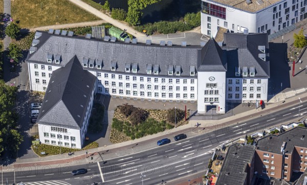 Aerial view, town hall Mörs, Stadtgraben, Unterwallstraße, Mörs, Ruhr area, North Rhine-Westphalia, Germany, DE, Europe, birds-eyes, view, aerial photography, aerial photography, overview, bird's eye view, citizen's office, citizens' office, identity card, passport, driving licence, registry office, registry office, town hall