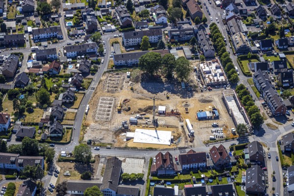 Aerial view, site of former RAG school, new construction single-family houses German terraced house, Taubenstraße, Meerbeck, Mörs, Ruhr area, North Rhine-Westphalia, Germany, DE, Europe, birds-eyes, view, aerial photograph, aerial photography, aerial photography, overview, overview, bird's eye view, living, flat, houses, residential buildings, housing estate, settlement