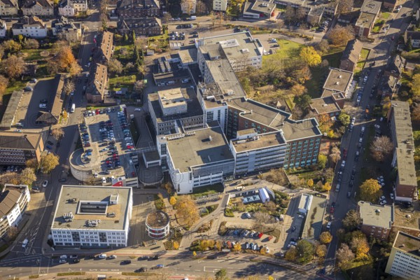 Aerial view, St. Josef Krankenhaus, Asberger Straße, Mörs, Ruhr area, North Rhine-Westphalia, Germany, DE, Europe, healthcare, hospital, clinic, clinic centre, hospital, aerial photograph, aerial photography, aerial photography, medical facility, medical assistance, emergency service, overview, bird's eye view, birds-eyes view, overview, medical care