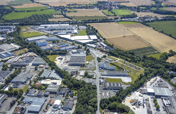 Aerial view, hall extension, industrial estate Soest-Ost, Lange Wende, Overweg, Müllingsen, Soest, Soester Börde, North Rhine-Westphalia, Germany, DE, Europe, birds-eyes view, aerial photograph, aerial photography, aerial photography, overview, bird's eye view
