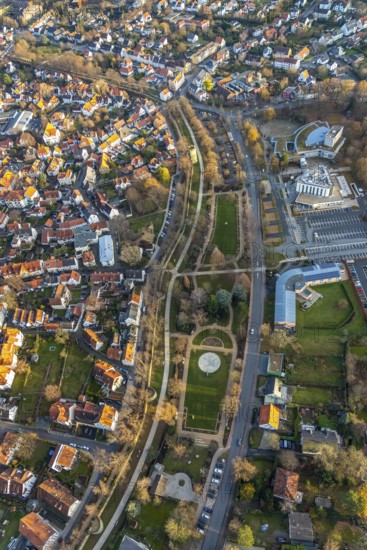 Aerial view, civic hall Soest, rose garden, fountain, Dasselwall, Hotel Susato, Hotel am Wall, Soest, Soester Börde, North Rhine-Westphalia, Germany, DE, Europe, garden, gastronomy, moat, green area, hotel, hotel facilities, hotel business, culture, art, aerial view, aerial photography, aerial photography, park, civic hall, overview, events, venue, event centre, bird's eye view, birds-eyes view, cultural use, overview