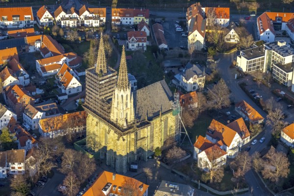 Aerial view, old town, protestant church Sankt Maria zur Wiese, renovation, Soest, Soester Börde, North Rhine-Westphalia, Germany, place of worship, DE, Europe, religious community, place of worship, holy place, church, parish, denomination, aerial view, aerial photography, aerial photography, religion, religious site, renovation, overview, bird's-eye view, Wiesenstraße, birds-eyes view, overview