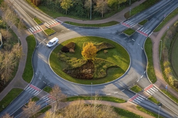Aerial view, New roundabout Danziger Ring, Oestinghauser Straße, Soest, Soester Börde, North Rhine-Westphalia, Germany, DE, Europe, roundabout, roundabout, aerial view, aerial photography, aerial photography, road traffic, overview, bird's eye view, zebra crossing, birds-eyes view, overview