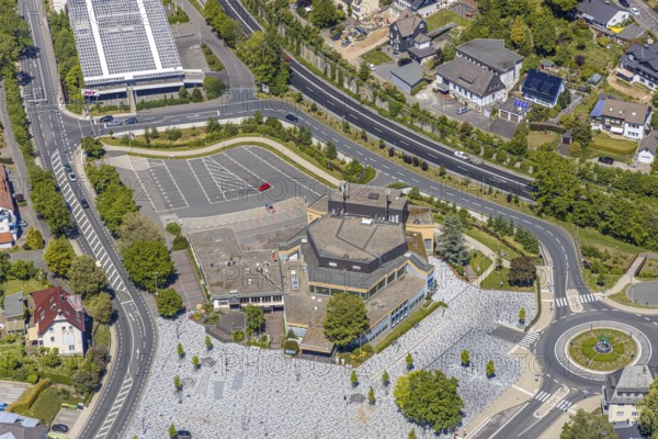 Aerial view, town hall, Otto-Fuchs-Platz, Meinerzhagen, Märkischer Kreis, Sauerland, North Rhine-Westphalia, Germany, DE, Europe, roundabout, culture, art, aerial view, aerial photography, aerial photography, overview, events, venue, event location, event centre, bird's-eye view, birds-eyes view, cultural use, overview