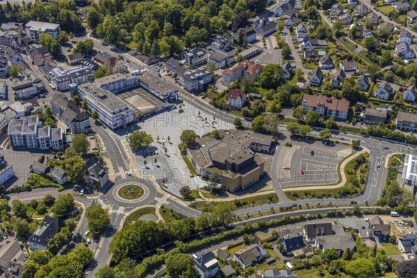 Aerial view, town hall, Otto-Fuchs-Platz, Meinerzhagen, Märkischer Kreis, Sauerland, North Rhine-Westphalia, Germany, DE, Europe, roundabout, culture, art, aerial view, aerial photography, aerial photography, overview, events, venue, event location, event centre, bird's-eye view, birds-eyes view, cultural use, overview