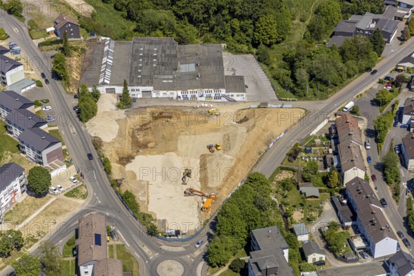 Aerial photo, construction site at Sportpalast GmbH, Siepener Weg, Meinerzhagen, Märkischer Kreis, Sauerland, North Rhine-Westphalia, Germany, construction work, construction area, construction site, construction project, construction site, DE, Europe, roundabout, aerial photo, aerial photography, aerial photography, overview, bird's-eye view, overview