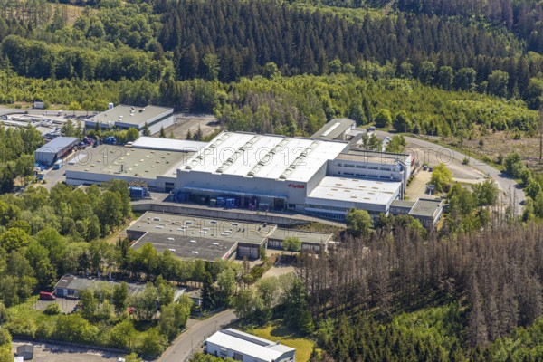 Aerial view, company buildings Lydall Gerhardi GmbH, Leopold Kostal GmbH, Meinerzhagen, Märkischer Kreis, Sauerland, North Rhine-Westphalia, Germany, DE, Europe, commercial enterprises, commercial area, commercial location, commercial use, industrial area, industrial location, aerial photograph, aerial photography, aerial photography, overview, bird's-eye view, bird's-eye view, overview