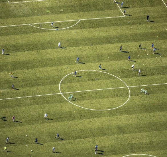 Aerial photo, Baumhofstadion, training games, Niedersprockhövel, Sprockhövel, Ruhr area, North Rhine-Westphalia, Germany, Corona measures, DE, Ennepe-Ruhr-Kreis, Europe, football pitch, football stadium, aerial photography, aerial photography, aerial photography, sports, sports facilities, sports field, sports facility, training sessions, training grounds, overview, bird's eye view, bird's eye view, overview