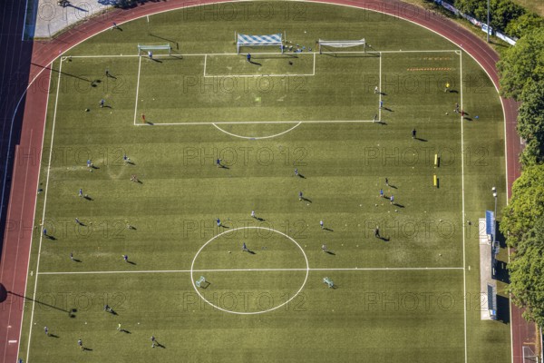 Aerial photo, Baumhofstadion, training games, Niedersprockhövel, Sprockhövel, Ruhr area, North Rhine-Westphalia, Germany, Corona measures, DE, Ennepe-Ruhr-Kreis, Europe, football pitch, football stadium, aerial photography, aerial photography, aerial photography, sports, sports facilities, sports field, sports facility, training sessions, training grounds, overview, bird's eye view, bird's eye view, overview