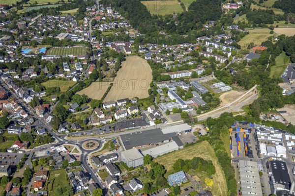 Aerial view, local view Niedersprockhövel, bypass road L70n between main road and Wuppertaler Straße, construction site and new roundabout, Sprockhövel, Ruhr area, North Rhine-Westphalia, Germany, DE, Ennepe-Ruhr-Kreis, Europe, property tax, aerial view, aerial photography, aerial photography, overview, bird's-eye view, housing estate, living and living, residential area, residential buildings, quality of living, housing estate, birds-eyes view, overview