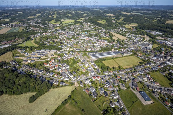 Aerial view, local view Niedersprockhövel, new building residential area Steinegge, Riepelsiepen, Sprockhövel, Ruhr area, North Rhine-Westphalia, Germany, DE, Ennepe-Ruhr-Kreis, Europe, distant view, property tax, aerial view, aerial photography, aerial photography, overview, bird's-eye view, forest area, meadows and fields, housing estate, living and life, residential area, residential buildings, quality of living, housing estate, bird's-eye view, overview