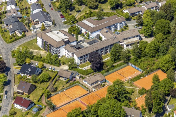 Aerial view, Wilhelm-Langemann-Haus nursing home, tennis facility Tennis-Club Grün-Weiß, Meinerzhagen, Märkischer Kreis, Sauerland, North Rhine-Westphalia, Germany, DE, Europe, aerial view, aerial photography, aerial photography, sports, tennis, tennis facility, tennis courts, tennis club, overview, bird's eye view, birds-eyes view, overview