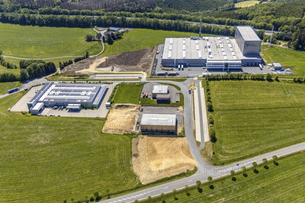 Aerial view, Grünewald industrial estate, OTTO FUCHS Surface Technology GmbH & Co. KG, Meinerzhagen, Märkischer Kreis, Sauerland, North Rhine-Westphalia, Germany, DE, Europe, commercial enterprises, commercial area, commercial park, commercial location, commercial use, Grünewald, industrial area, industrial location, aerial photograph, aerial photography, aerial photography, overview, bird's-eye view, birds-eyes view, overview